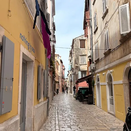 Valdibora Chic - Old Town דירה